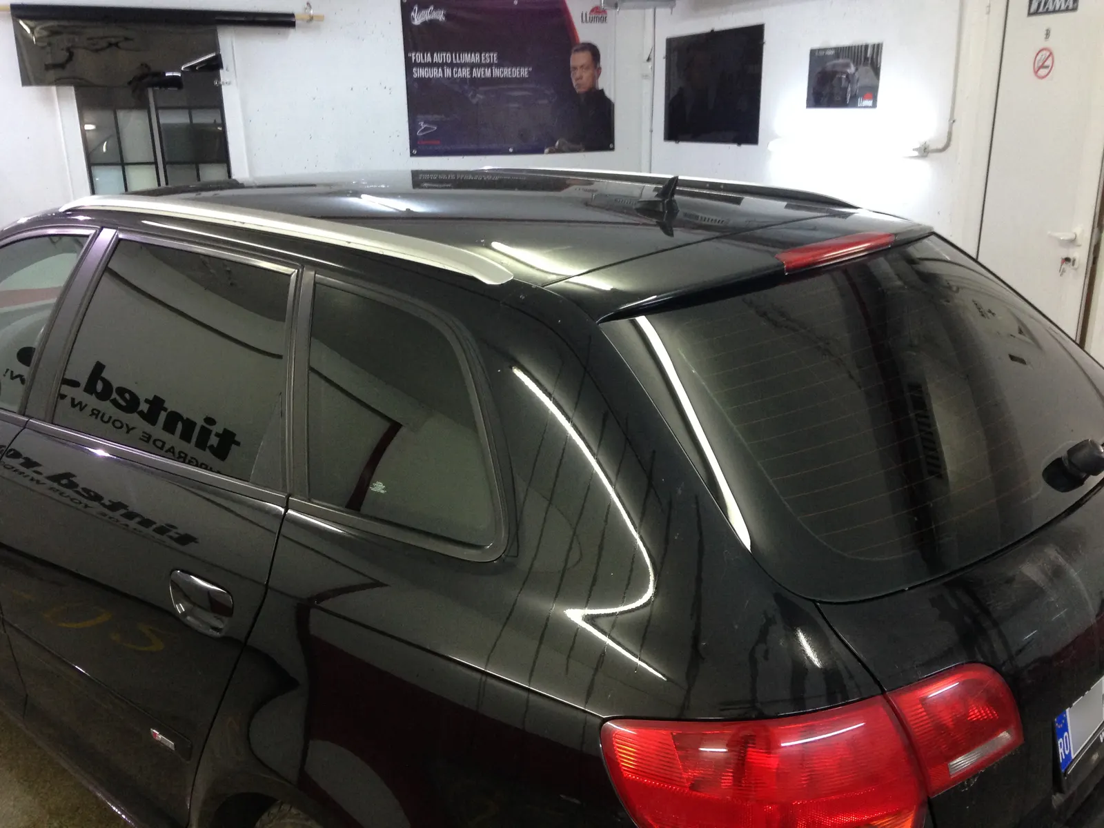 Montaj folie auto Audi A3 Sportback Lava Gray – Tinted Window