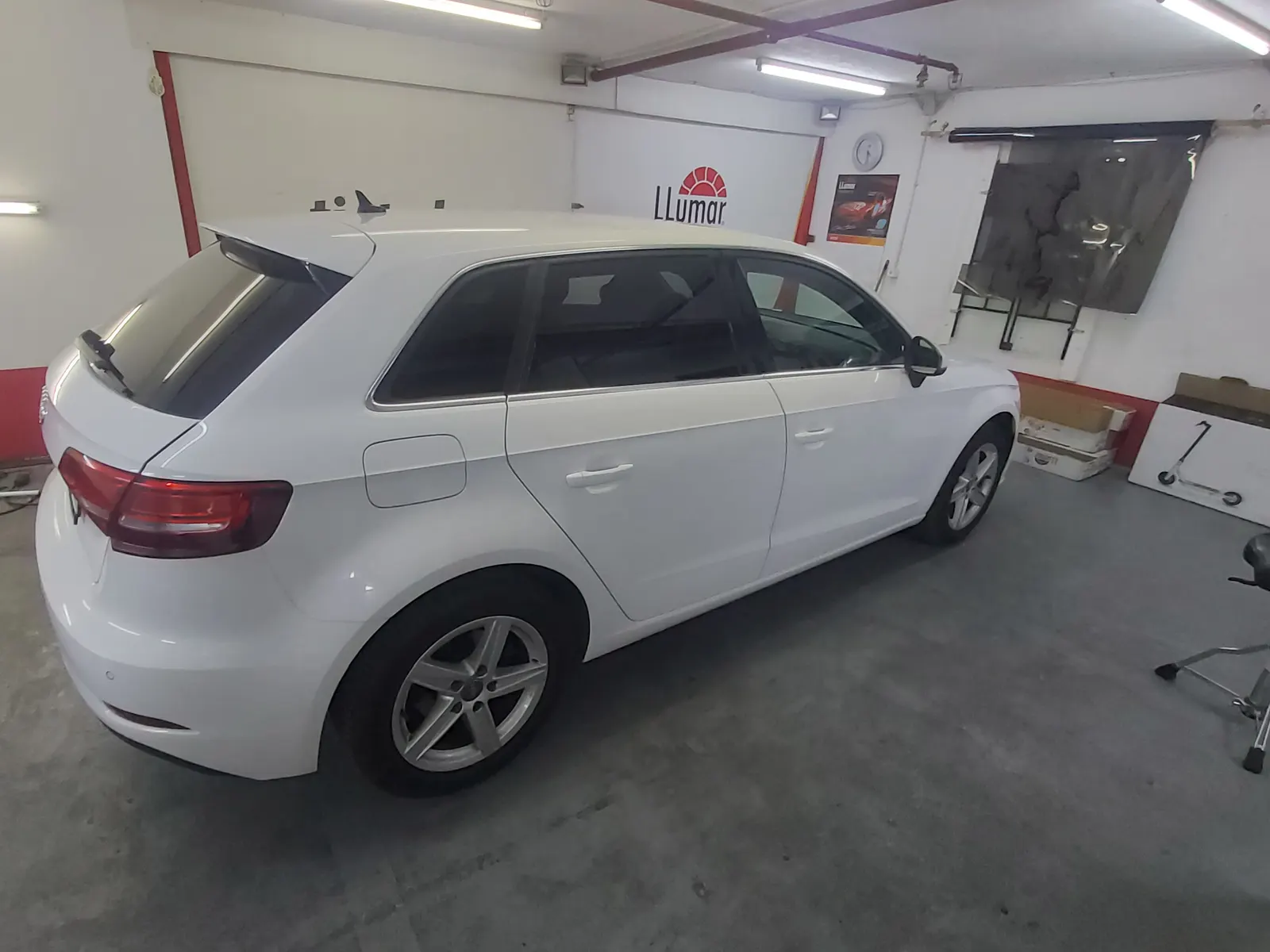 Audi A3 Sportback alb – geamuri fumurii LLumar CTX15