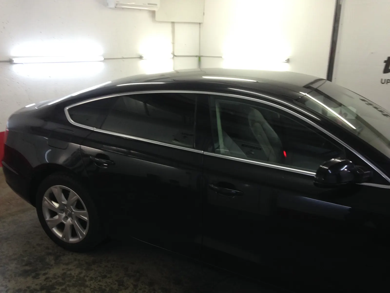 Audi A5 Sportback negru – geamuri fumurii intense LLumar ATR05