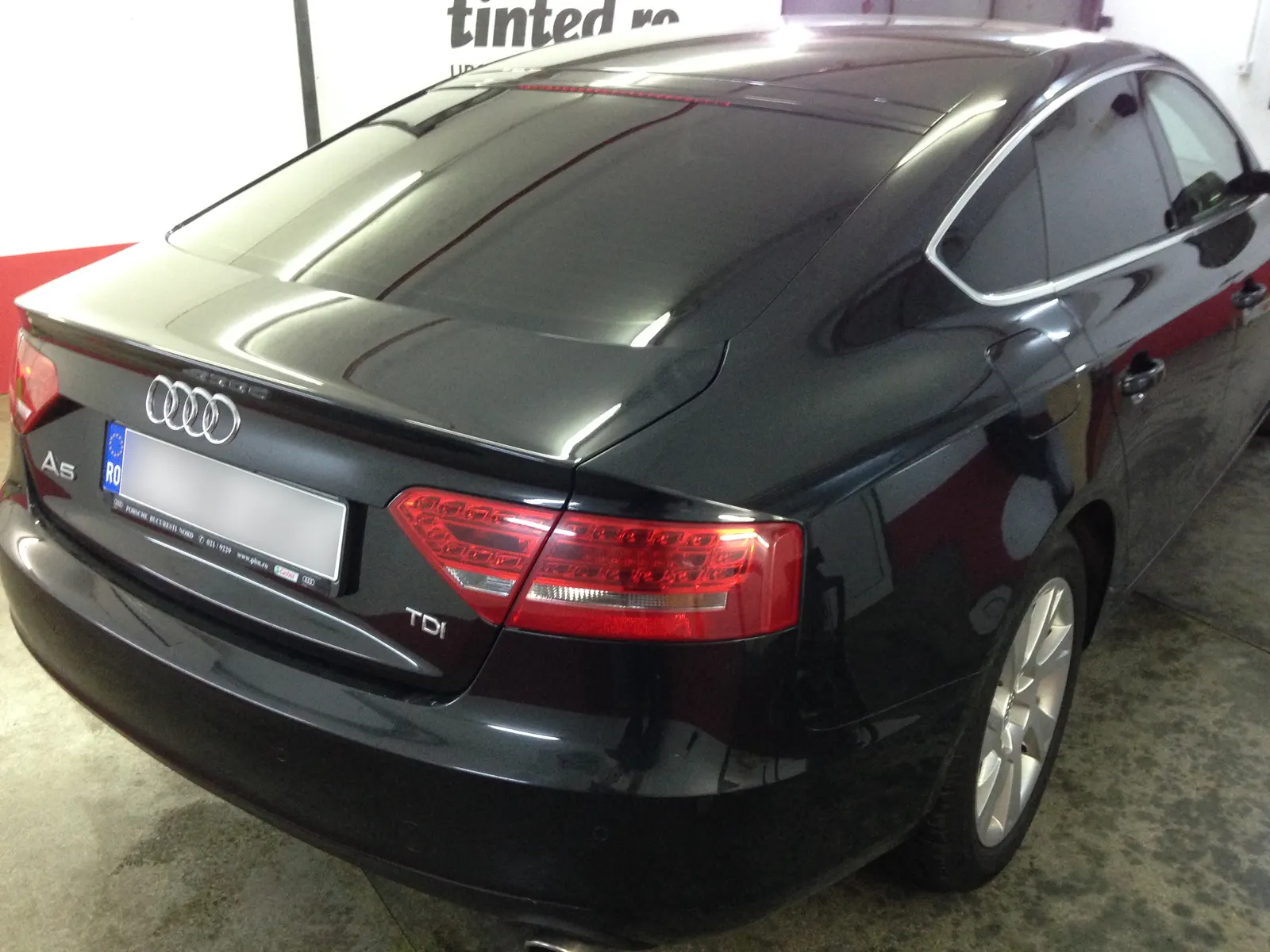 Audi A5 Phantom Black – folie ATR05 geamuri laterale spate
