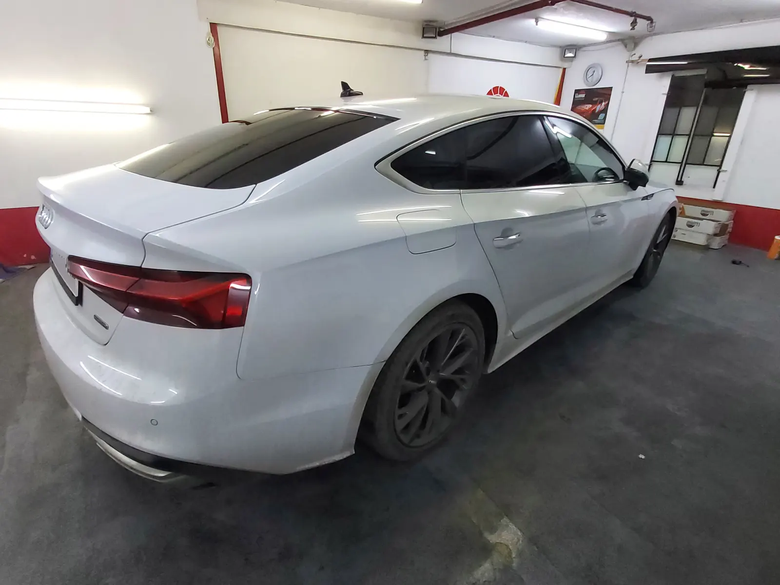 Folie auto LLumar ATR05 Audi A5 Sportback Glacier White Metallic