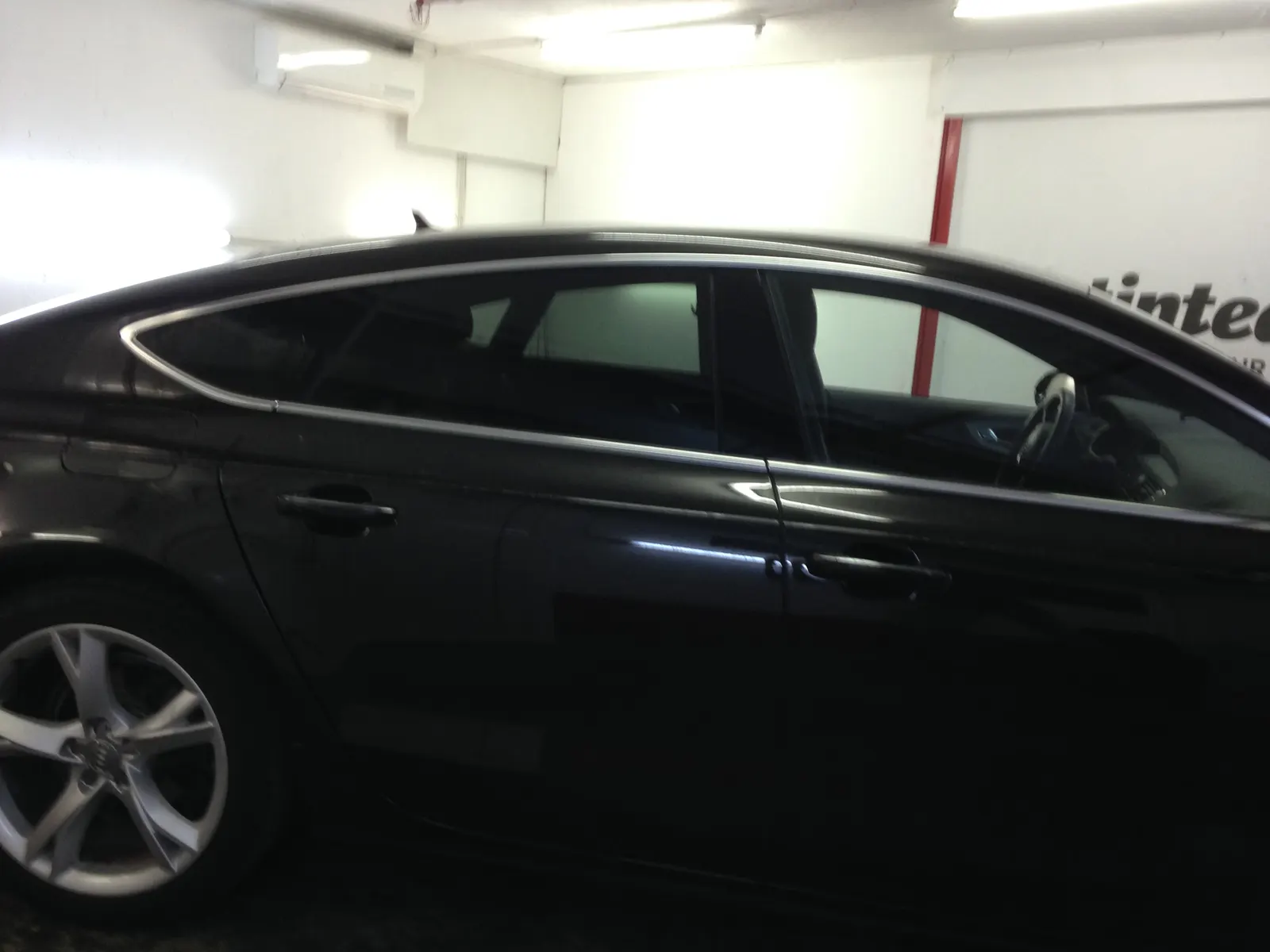 Audi A7 Sportback negru – geamuri fumurii LLumar CTX35