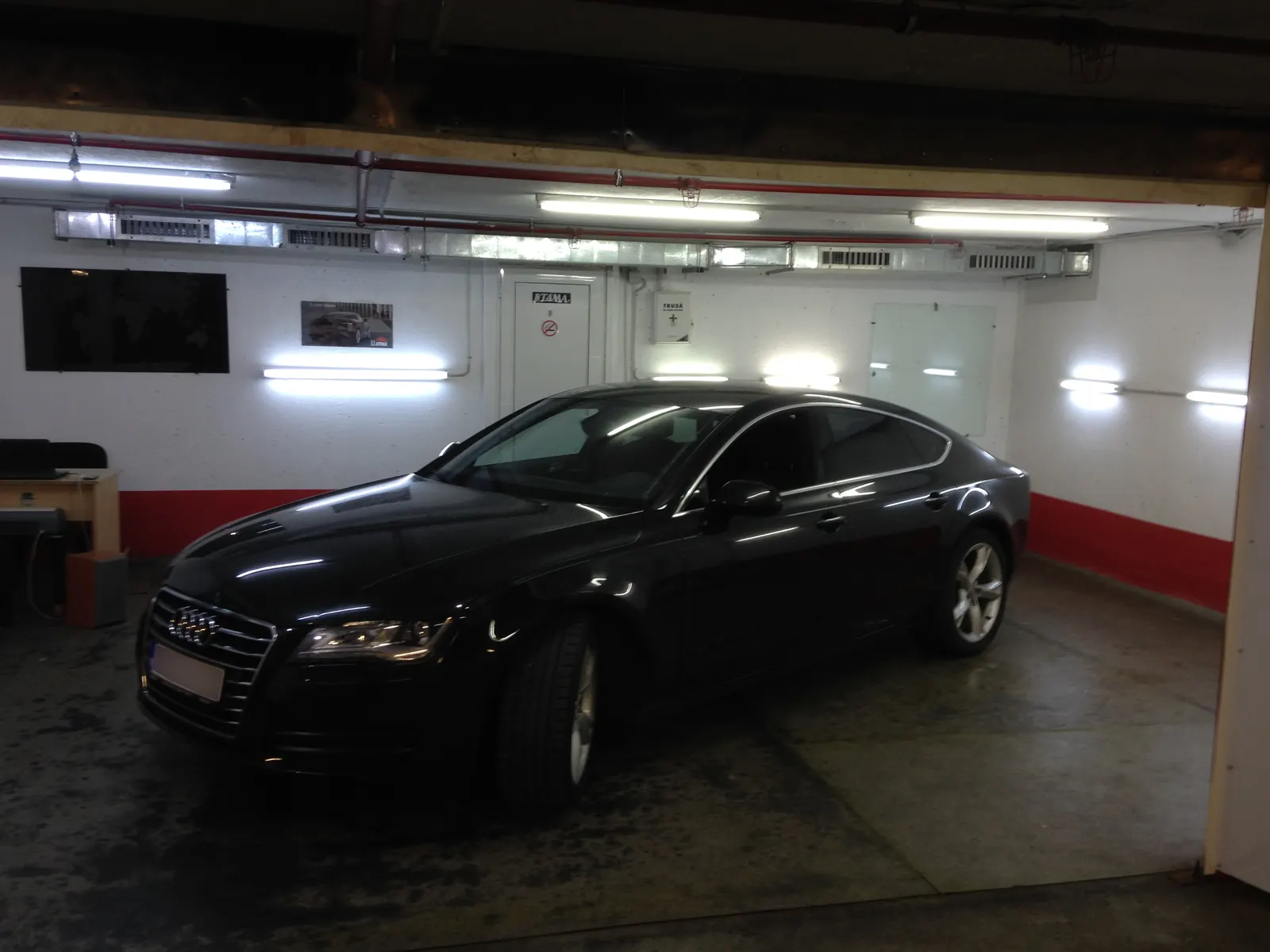 Audi A7 Mythos Black – foliere completă LLumar CTX35