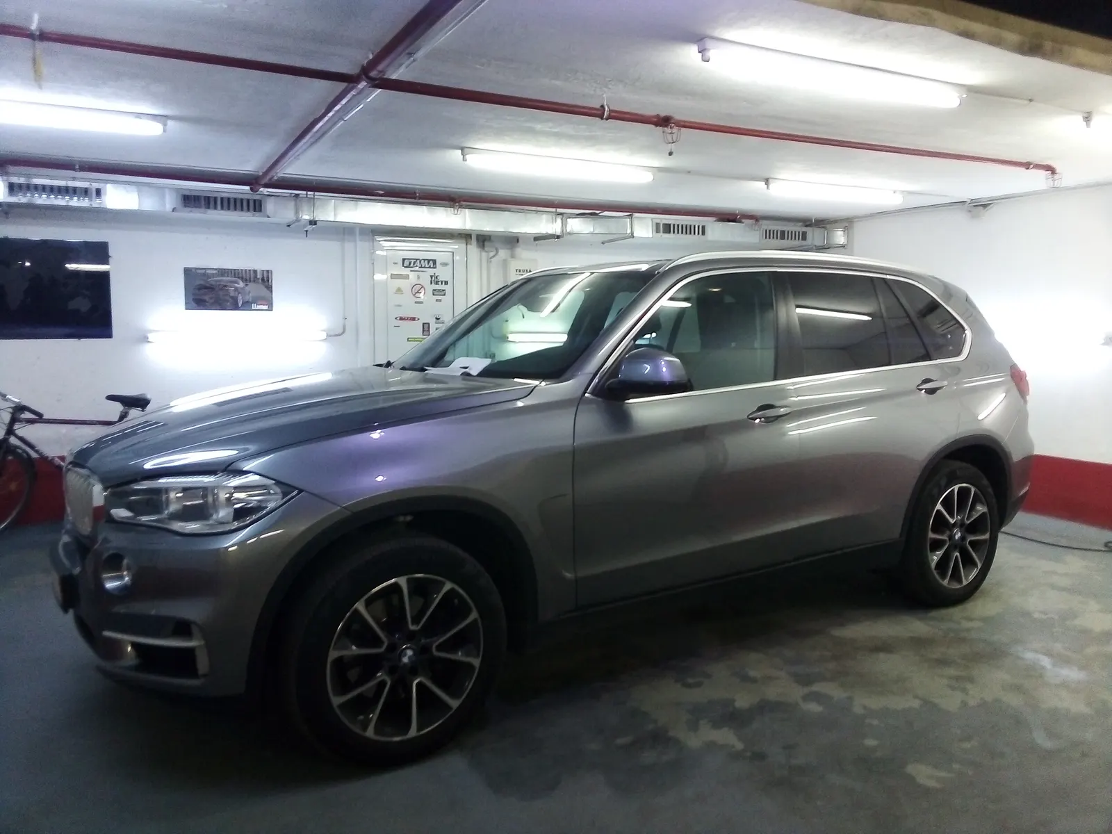 BMW X5 F15 Glacier Silver – foliere completa LLumar CTX15