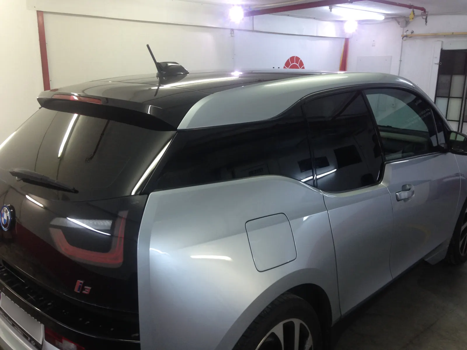 Folie transparenta LLumar AIR80 geamuri fata BMW i3 Silver