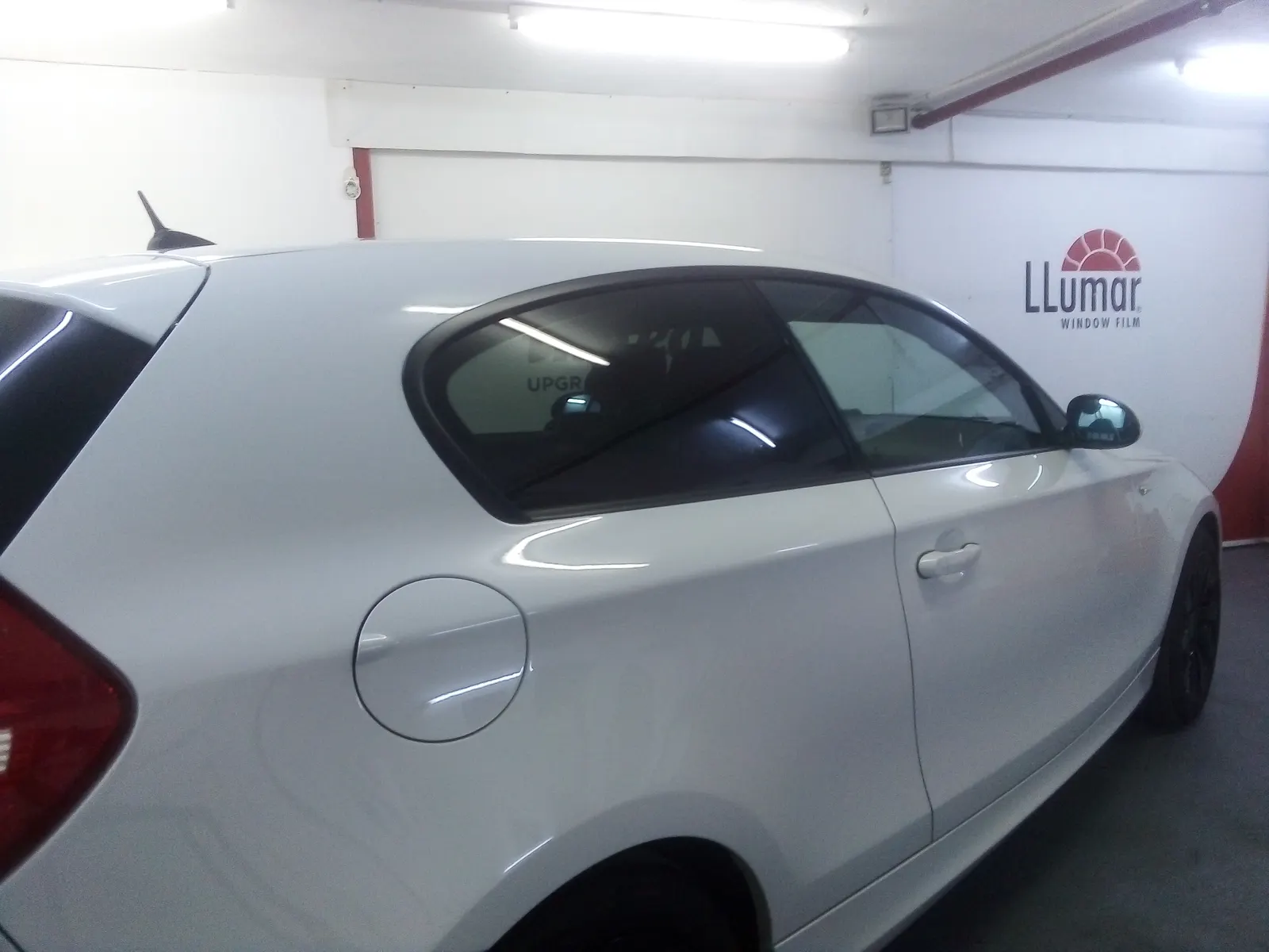 BMW F21 alb – geamuri fumurii folie LLumar CTX15