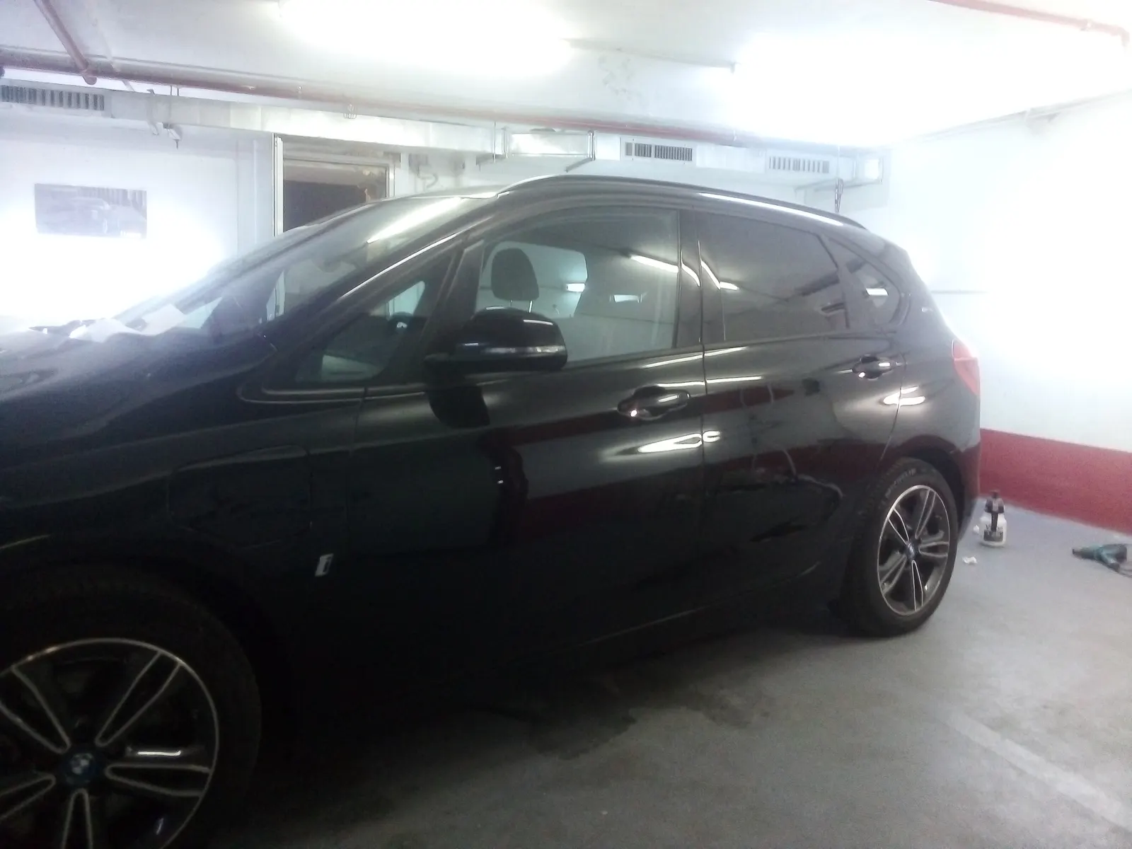Montaj folie auto BMW Active Tourer F45 negru – Tinted Window