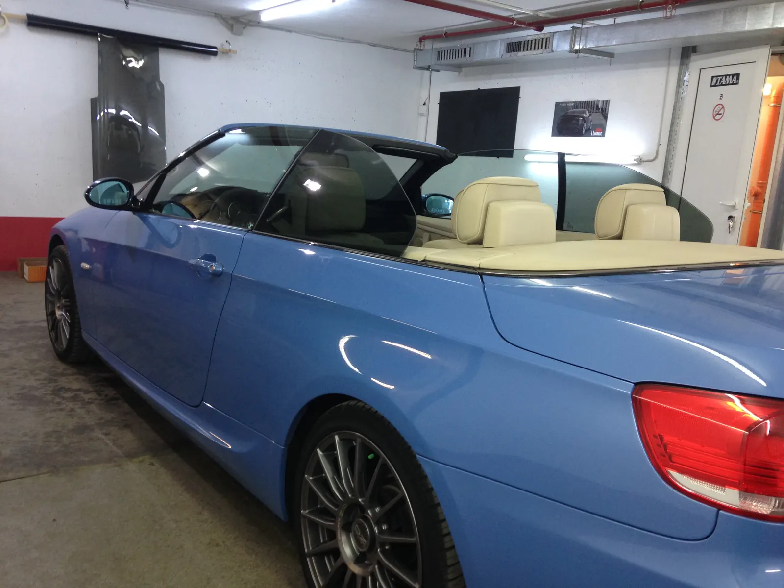 Folie auto LLumar ATR20 BMW Seria 3 Cabriolet E93 Montego Blue Metallic
