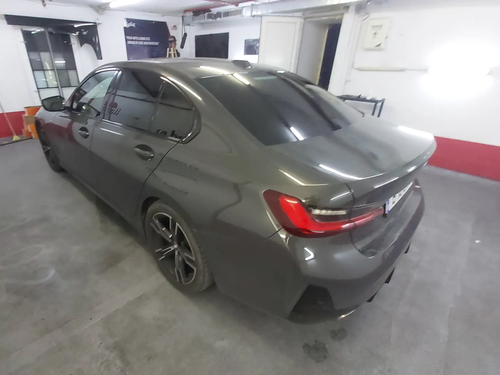 Montaj folie auto BMW Seria 3 G20 Dravit Grey – Tinted Window