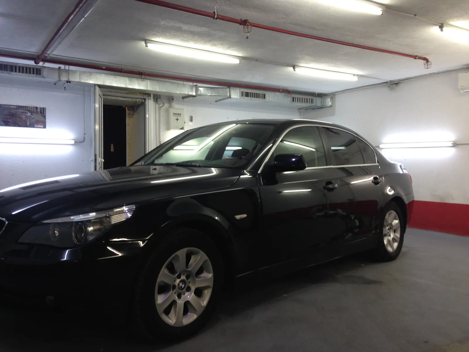 Folie auto LLumar CTX05 BMW Seria 5 E60 Black Sapphire Metallic