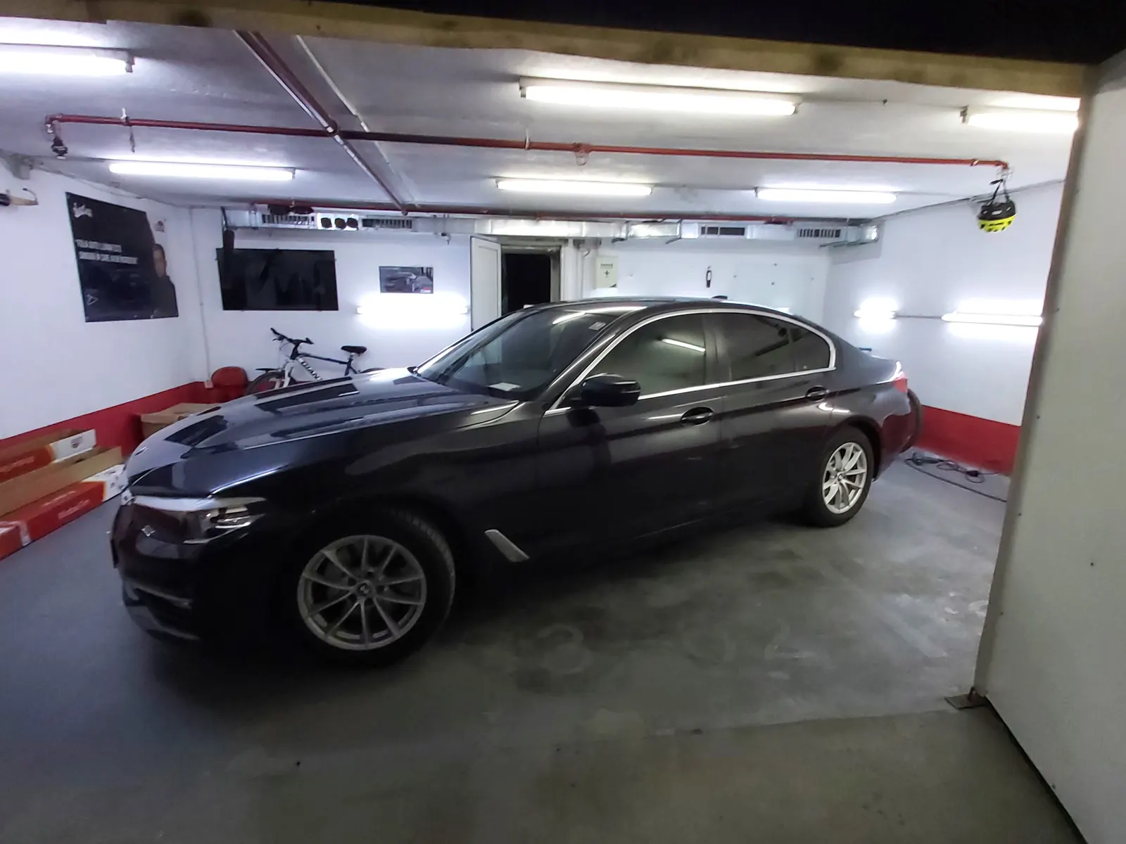 Montaj folie auto BMW Seria 5 G30 Sophisto Grey – Tinted Window