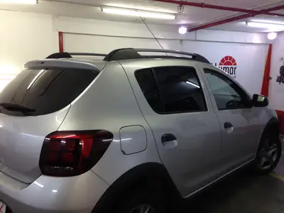 Sandero Stepway argintiu – CTX05 lateral