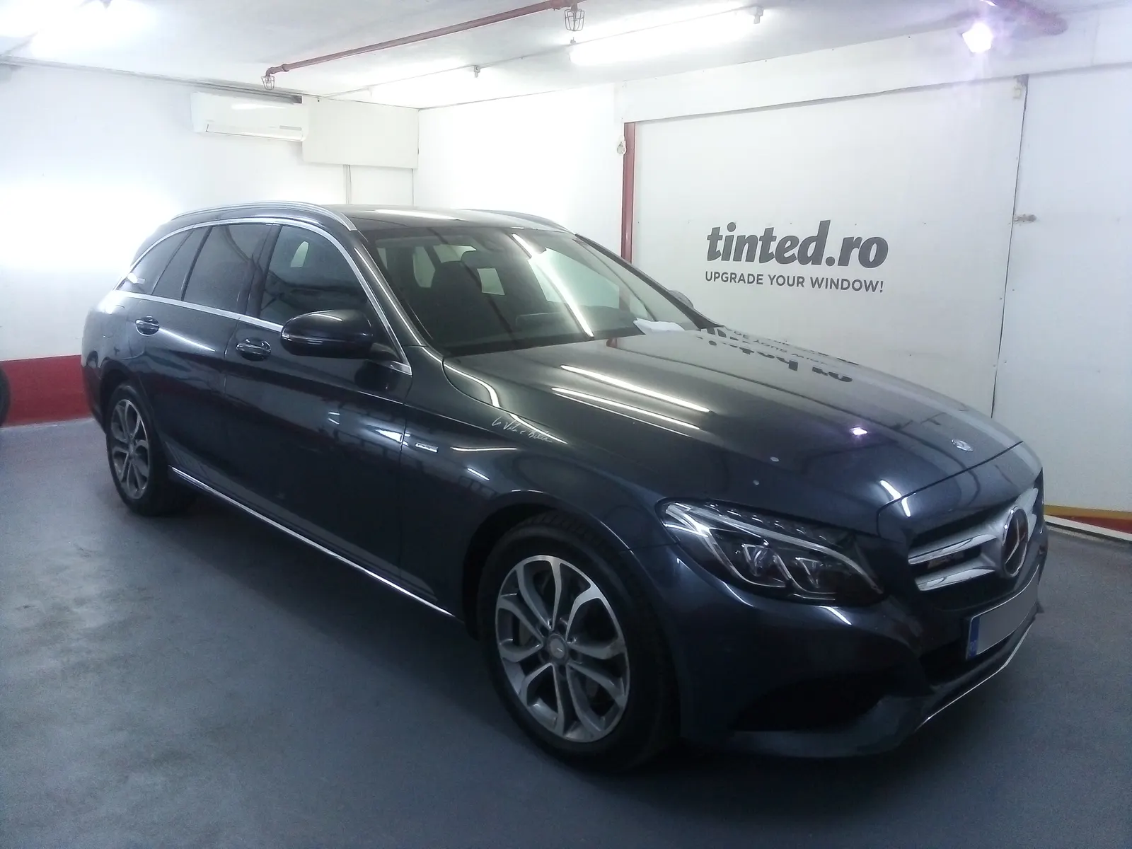 geamuri fumurii Mercedes C estate W205 Selenite Grey Metallic folie LLumar