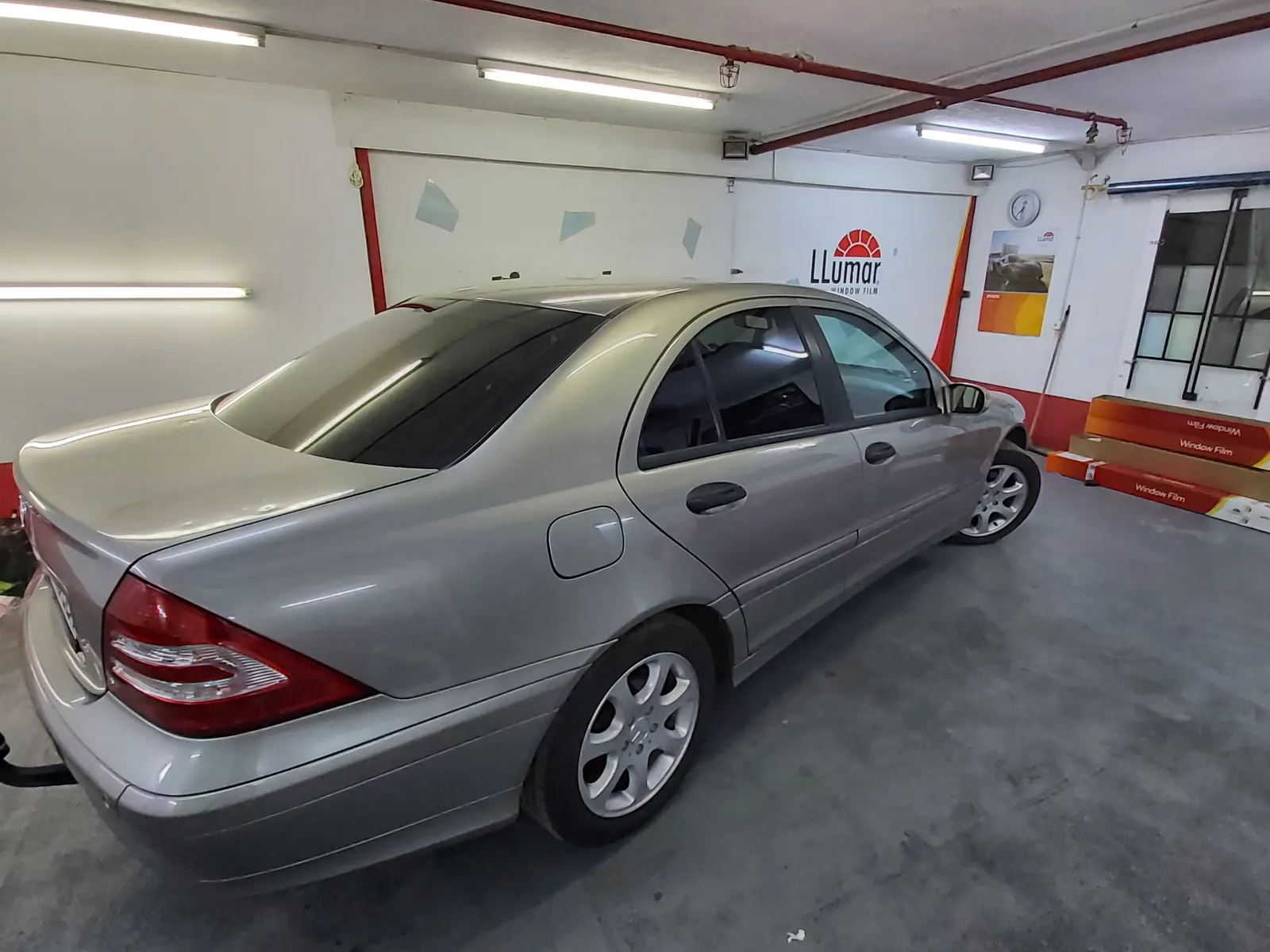 geamuri fumurii Mercedes C W203 Brilliant Silver folie ceramică CTX15