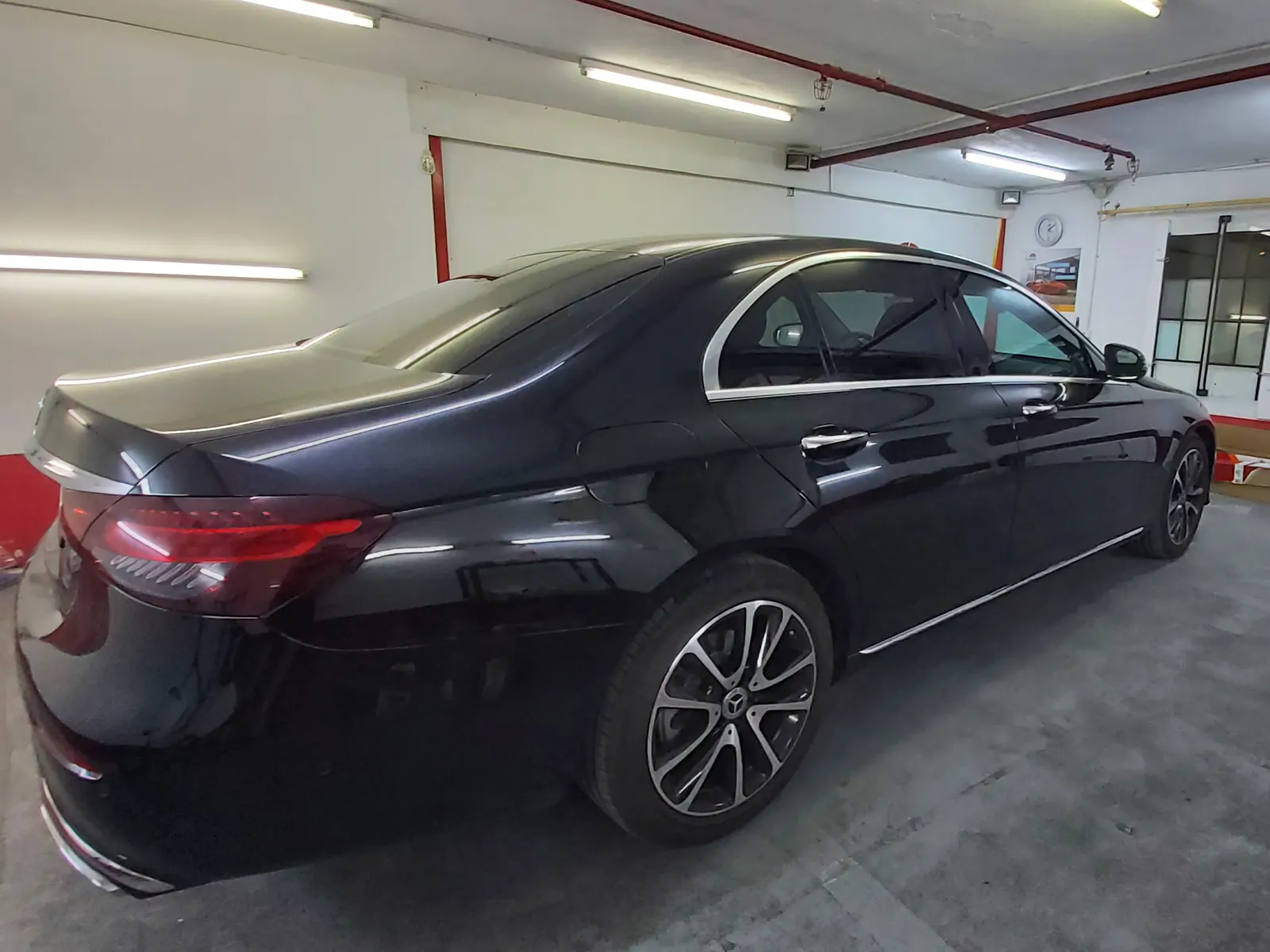 folie ceramică Mercedes E W214 negru metalic CTX15 omologat RAR