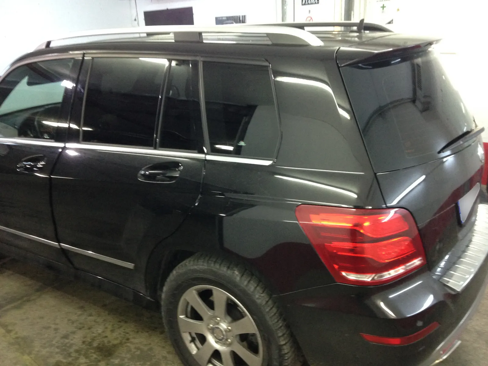 geamuri fumurii Mercedes GLK X204 Obsidian Black folie ceramică LLumar