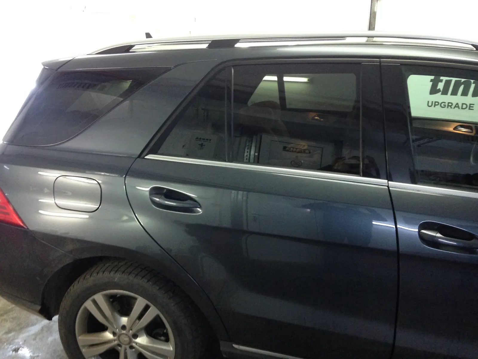 geamuri fumurii Mercedes ML W166 Tenorite Grey Metallic folie ceramică LLumar
