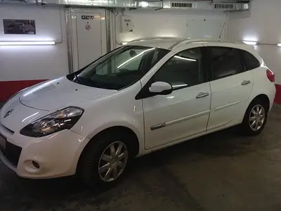 Clio Estate alb – lateral CTX35