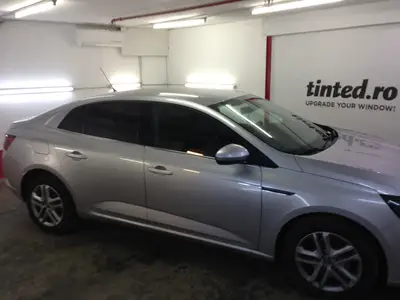 Megane generația a patra argintiu – geamuri LLumar CTX05
