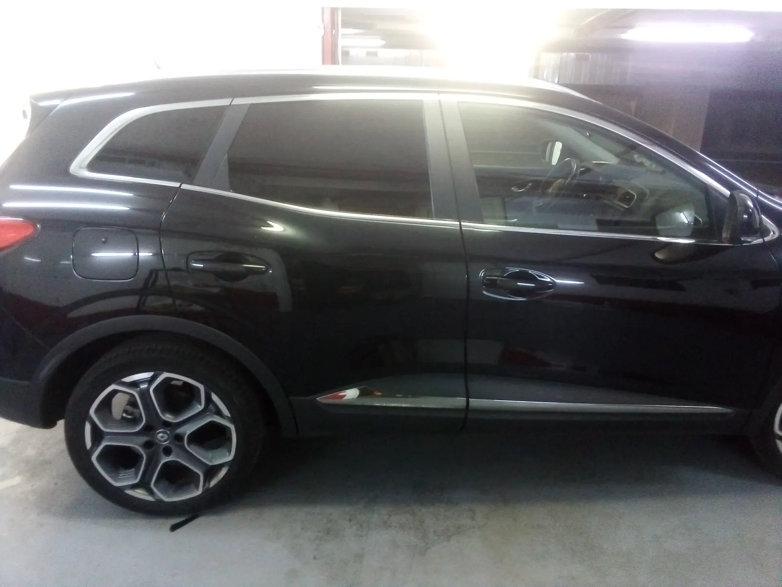 Kadjar negru pearl – folie ATR05 geam lateral stânga
