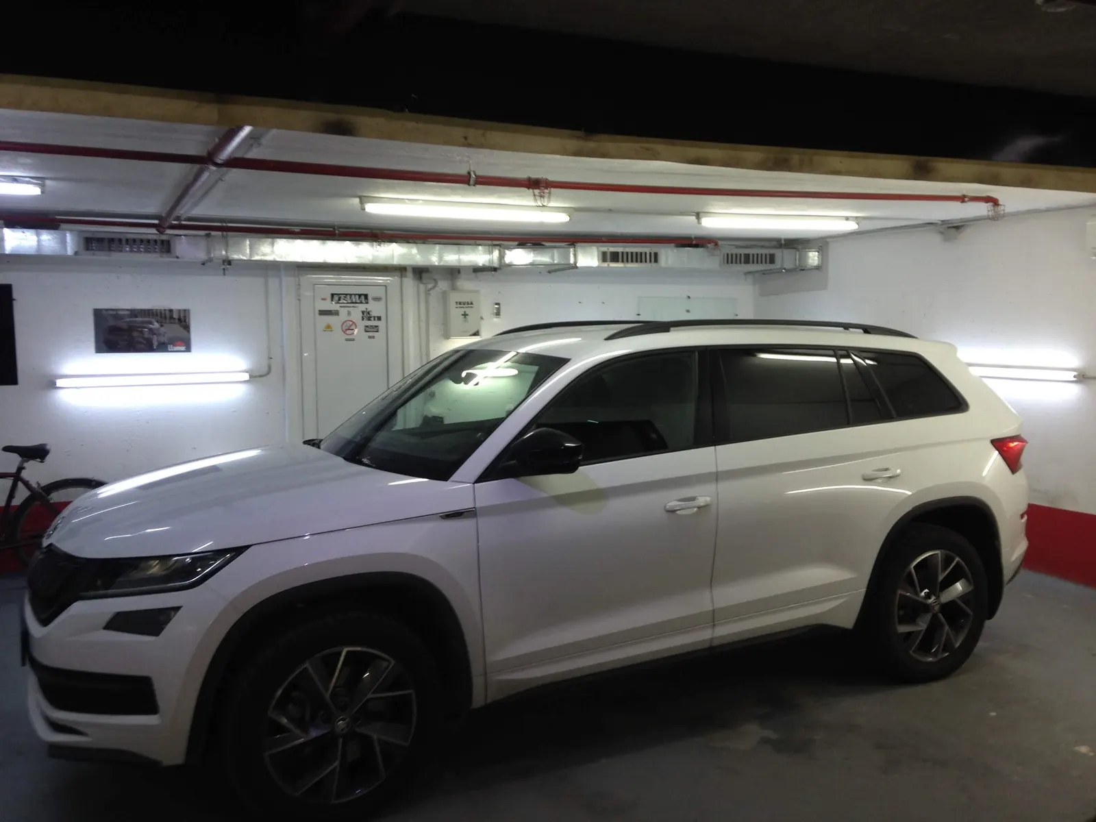 folie auto Skoda Kodiaq gen 1 alb geamuri laterale LLumar ATR05