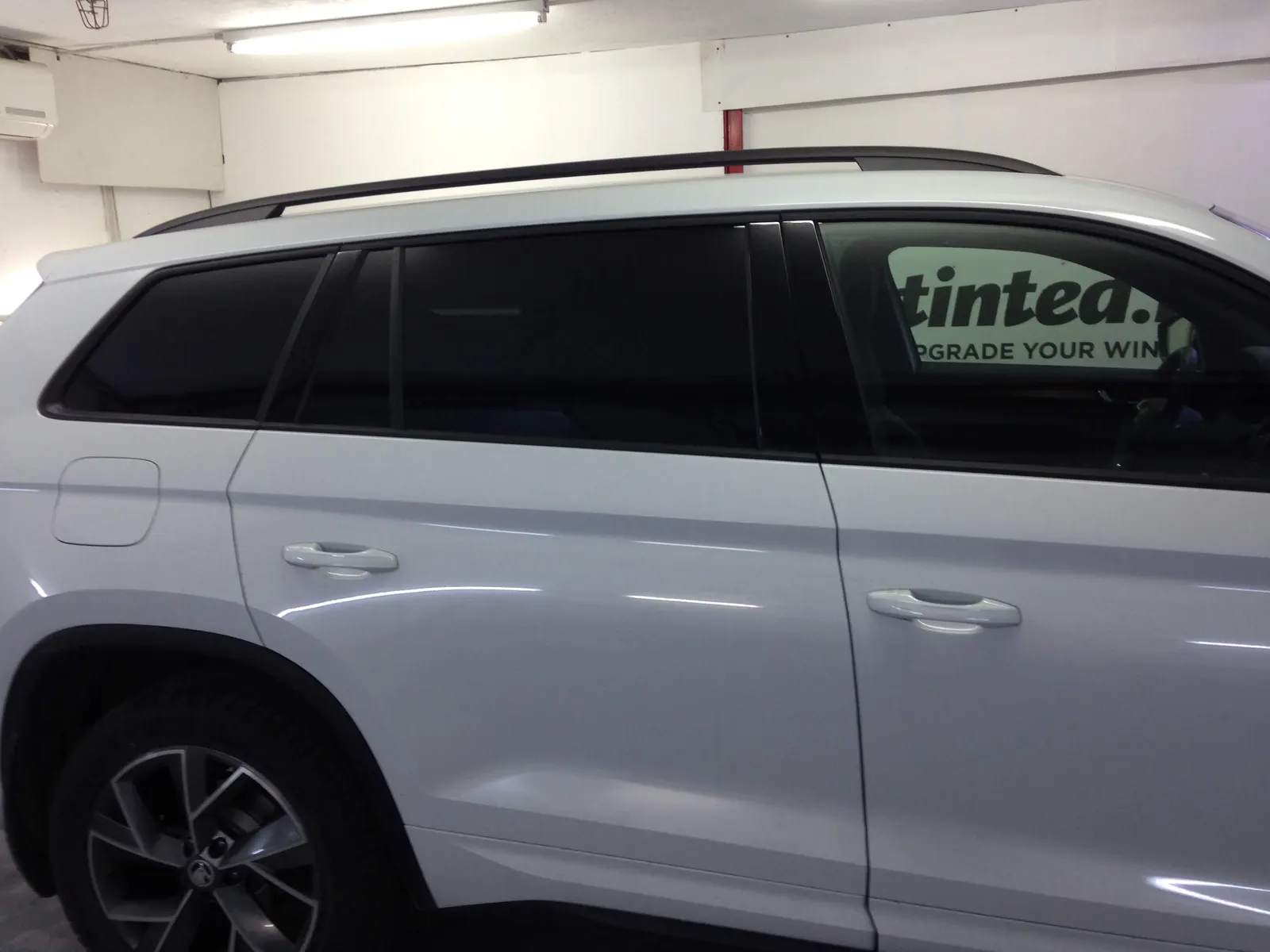 foliere geamuri Kodiaq gen 1 alb aplicare precisă fără demontări Tinted
