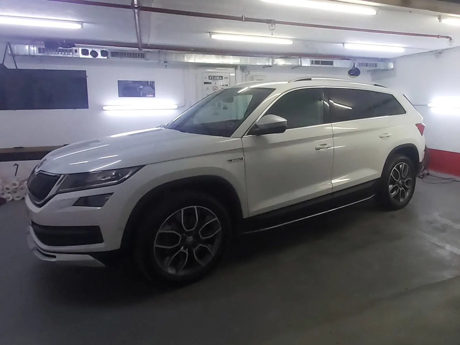 Kodiaq gen 1 alb rezultat final folie LLumar CTX05 geamuri laterale