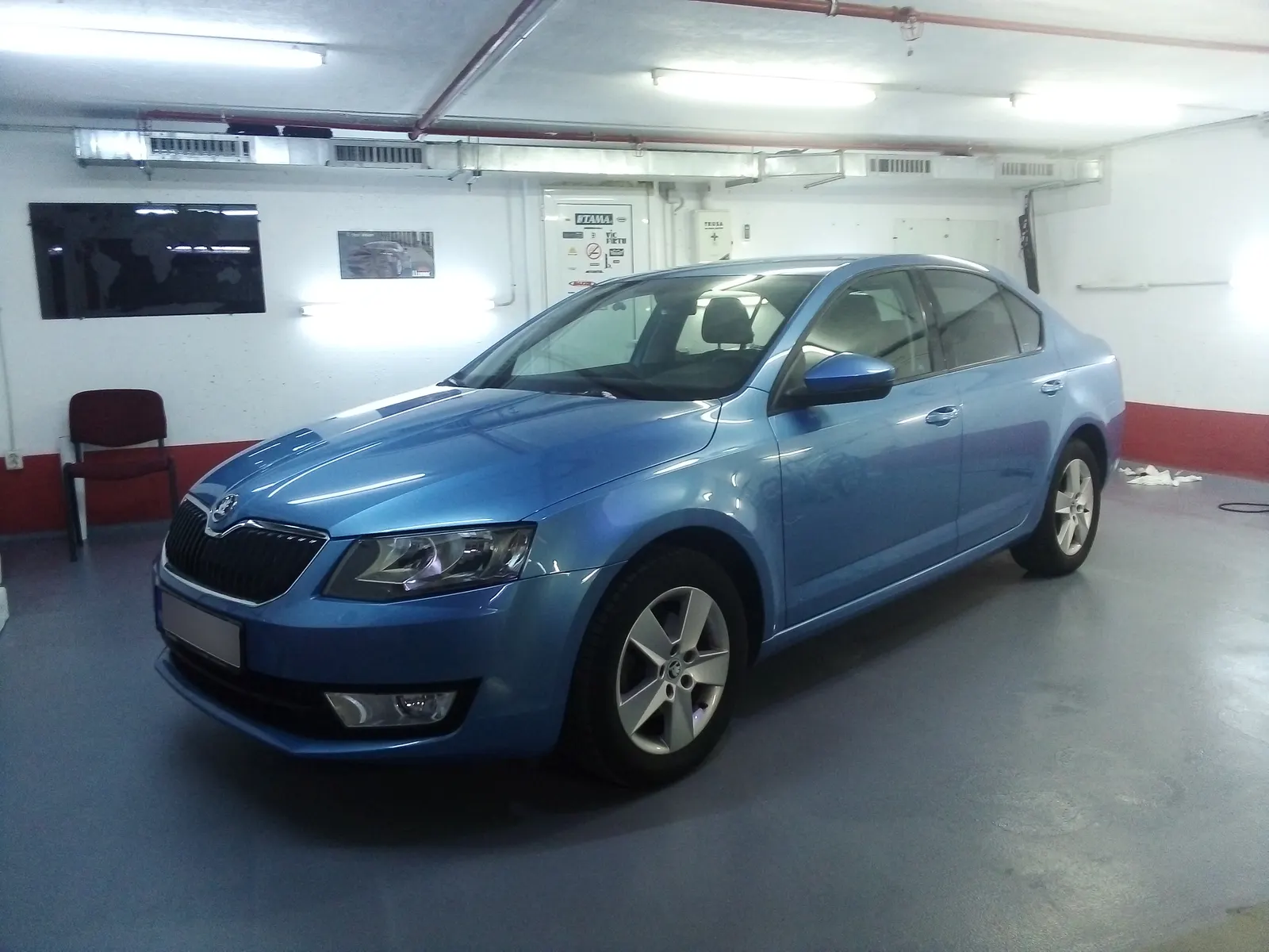 folie auto Skoda Octavia gen 3 Denim Blue geamuri laterale LLumar CTX50