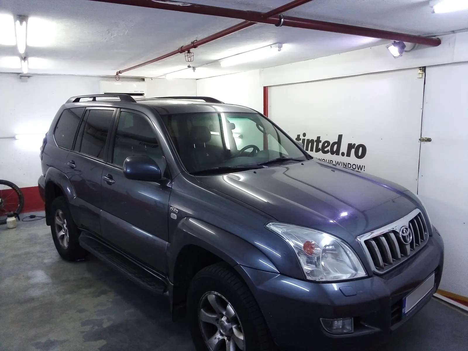 folie auto Toyota Land Cruiser Prado 120 cu folie ceramica LLumar AIR80 pe geamurile fata