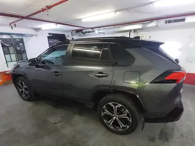 Folie auto ceramica LLumar CTX15 spate si LLumar AIR80 fata pe Toyota RAV4 gri