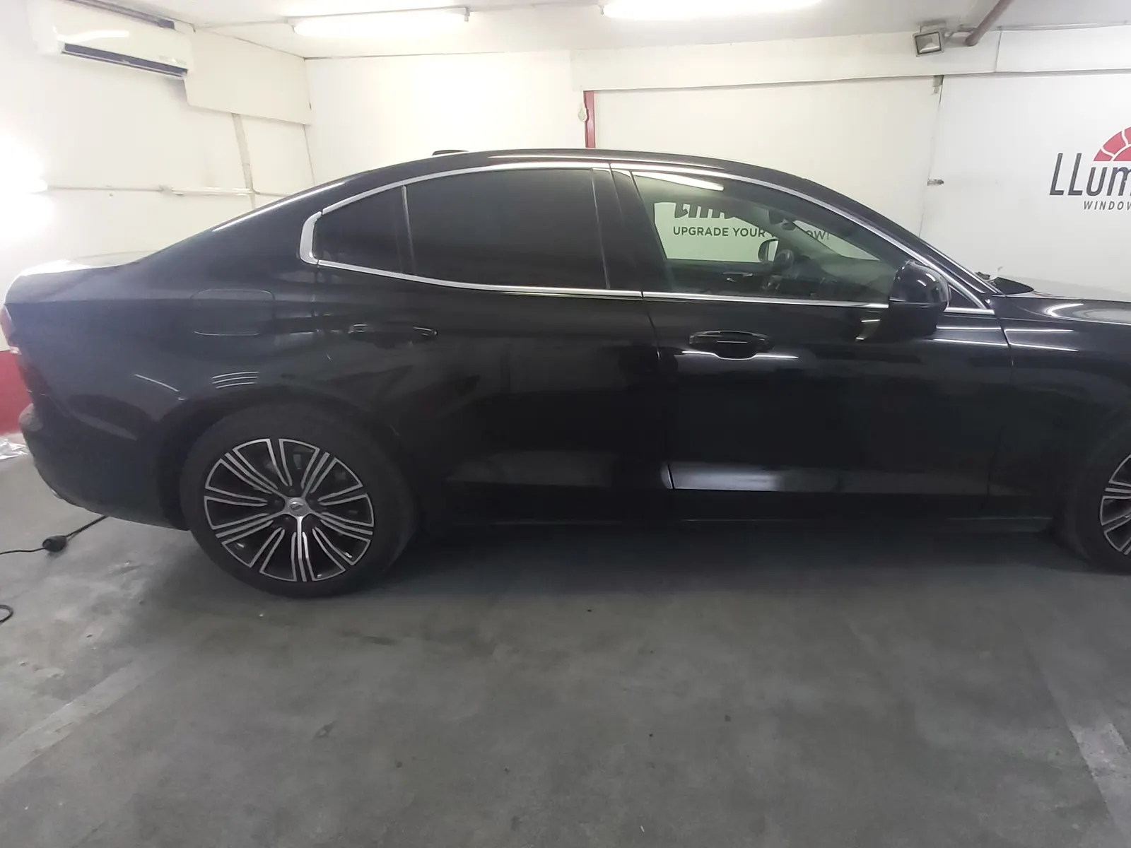 S60 negru metalic foliere completă geamuri CTX05 opacitate maximă