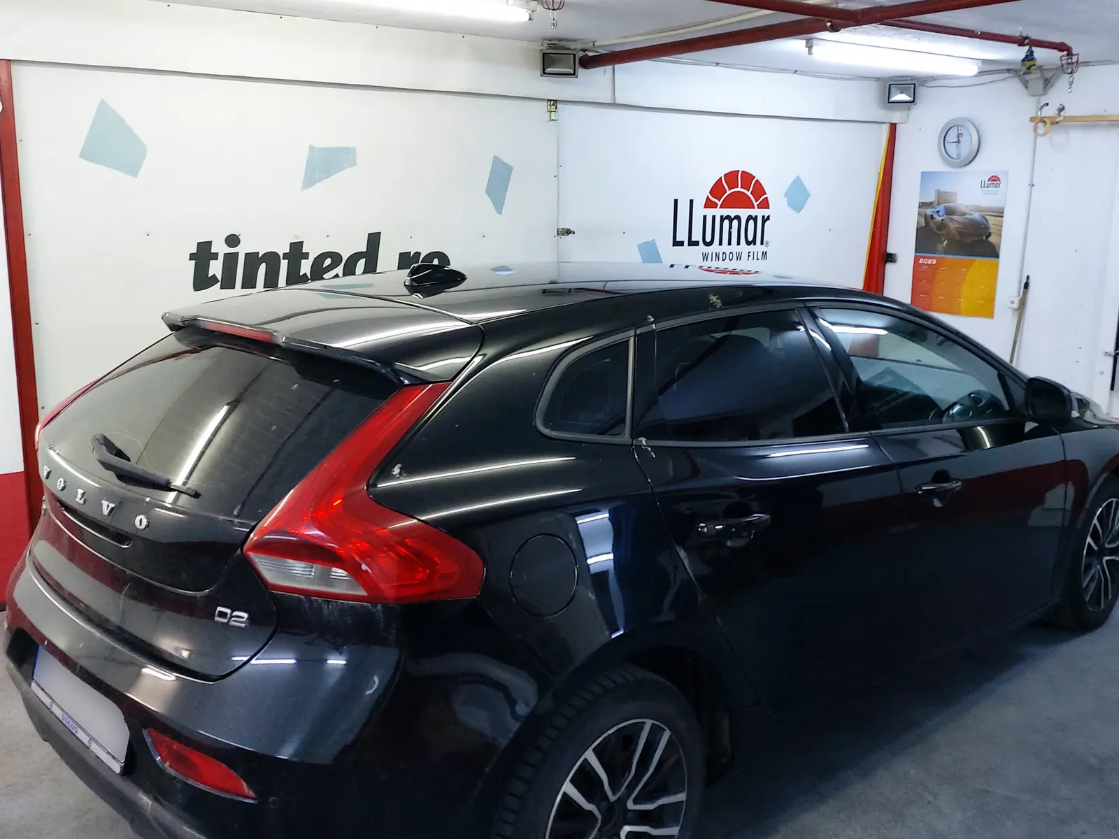 folie auto Volvo V40 Black Stone geamuri laterale LLumar CTX15
