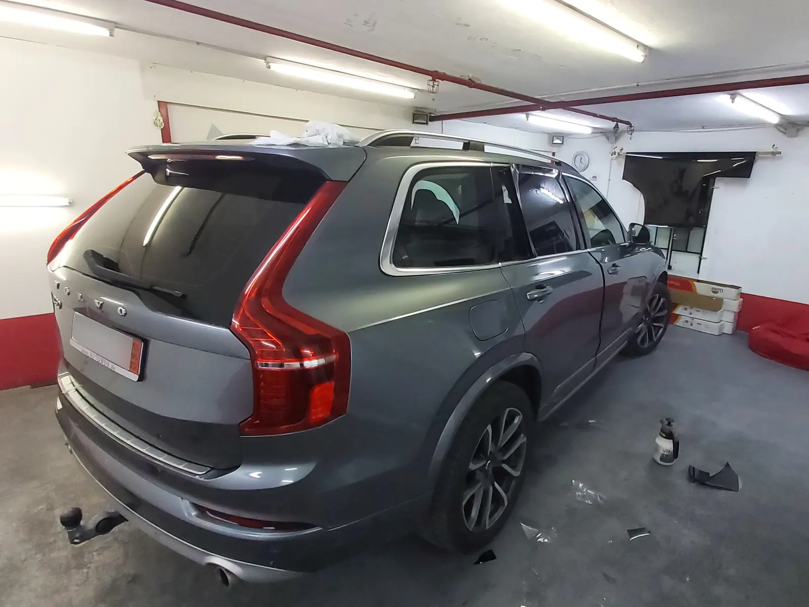 XC90 Pine Grey cu folie CTX05 aplicată profesional la Tinted București