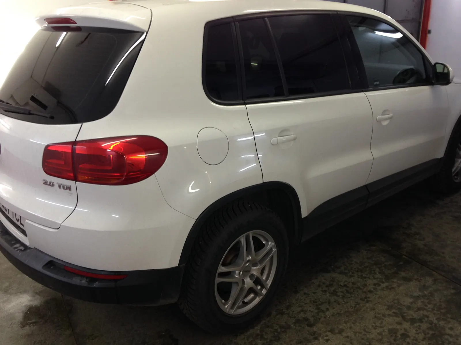 folie auto VW Tiguan I alb LLumar CTX05 Tinted Bucuresti