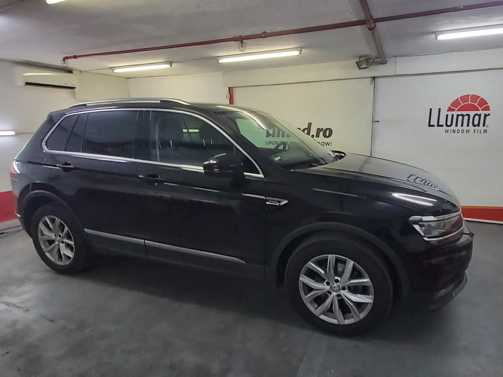 folie auto VW Tiguan II negru perlat LLumar CTX05 Tinted Bucuresti