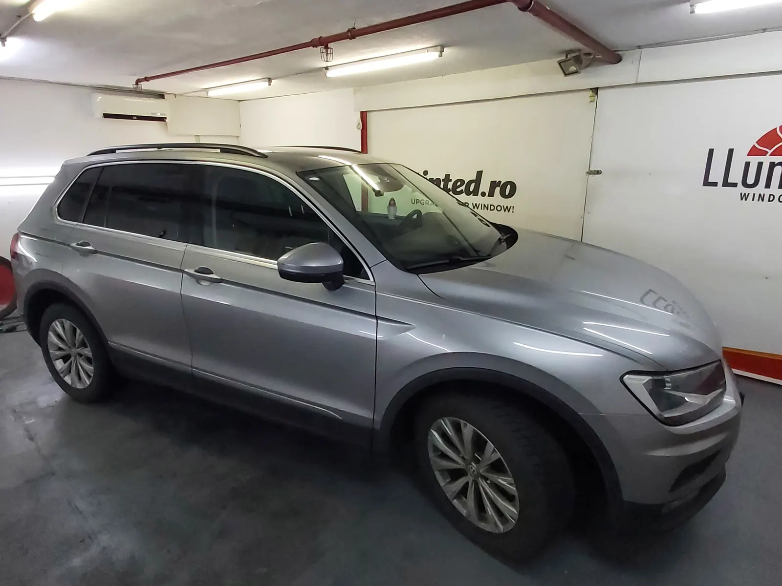 folie auto VW Tiguan II gri platinum LLumar CTX05 Tinted Bucuresti