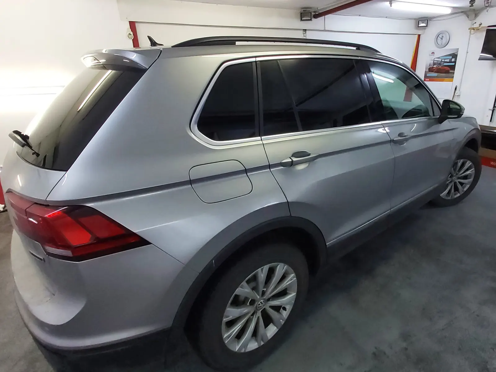 montaj folie Tiguan II Platinum Grey Metallic ceramica CTX05