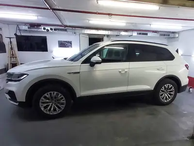 folie auto VW Touareg alb oryx LLumar CTX15 Tinted Bucuresti