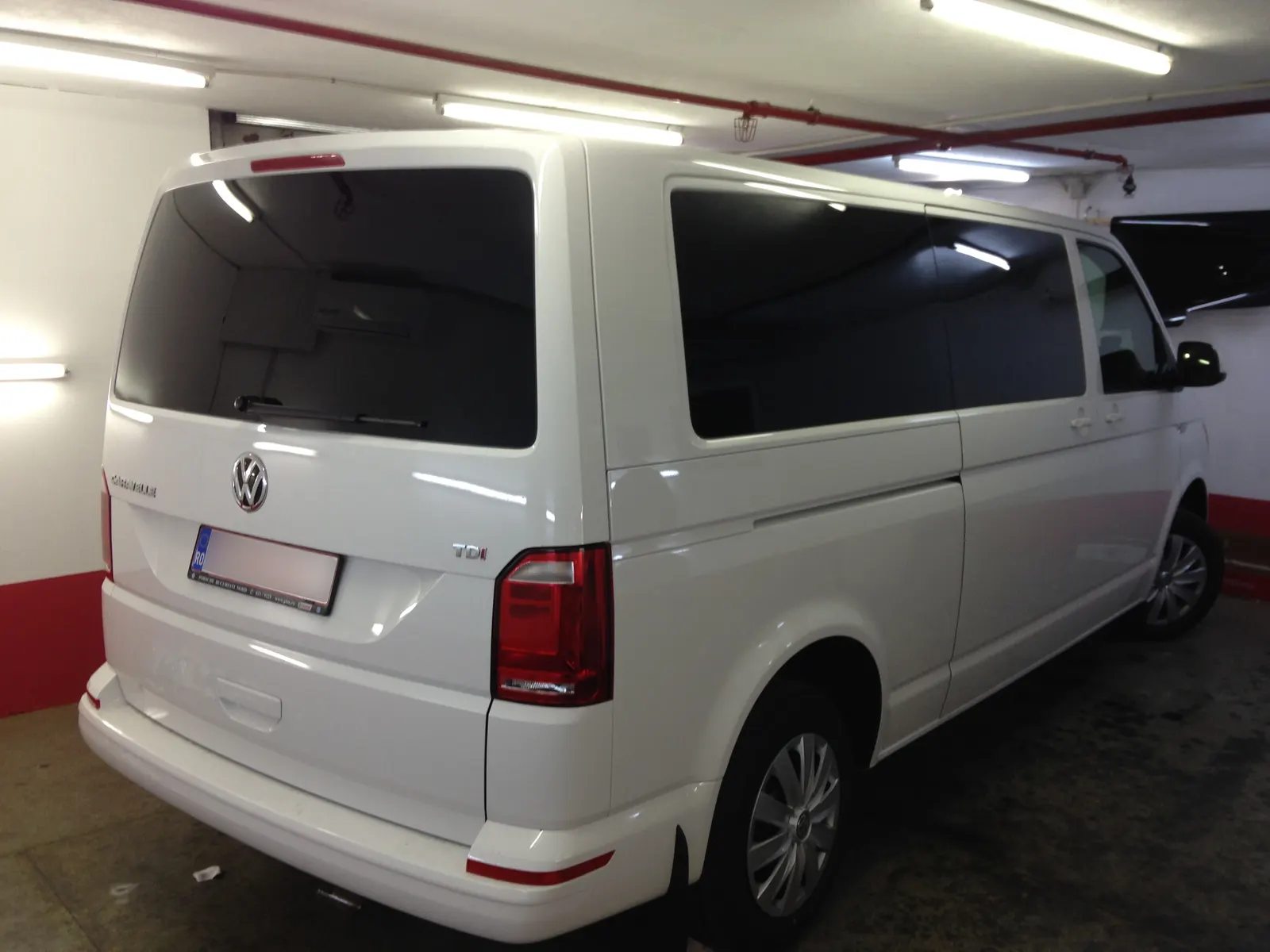 geamuri fumurii VW Caravelle T6 folie LLumar ceramica