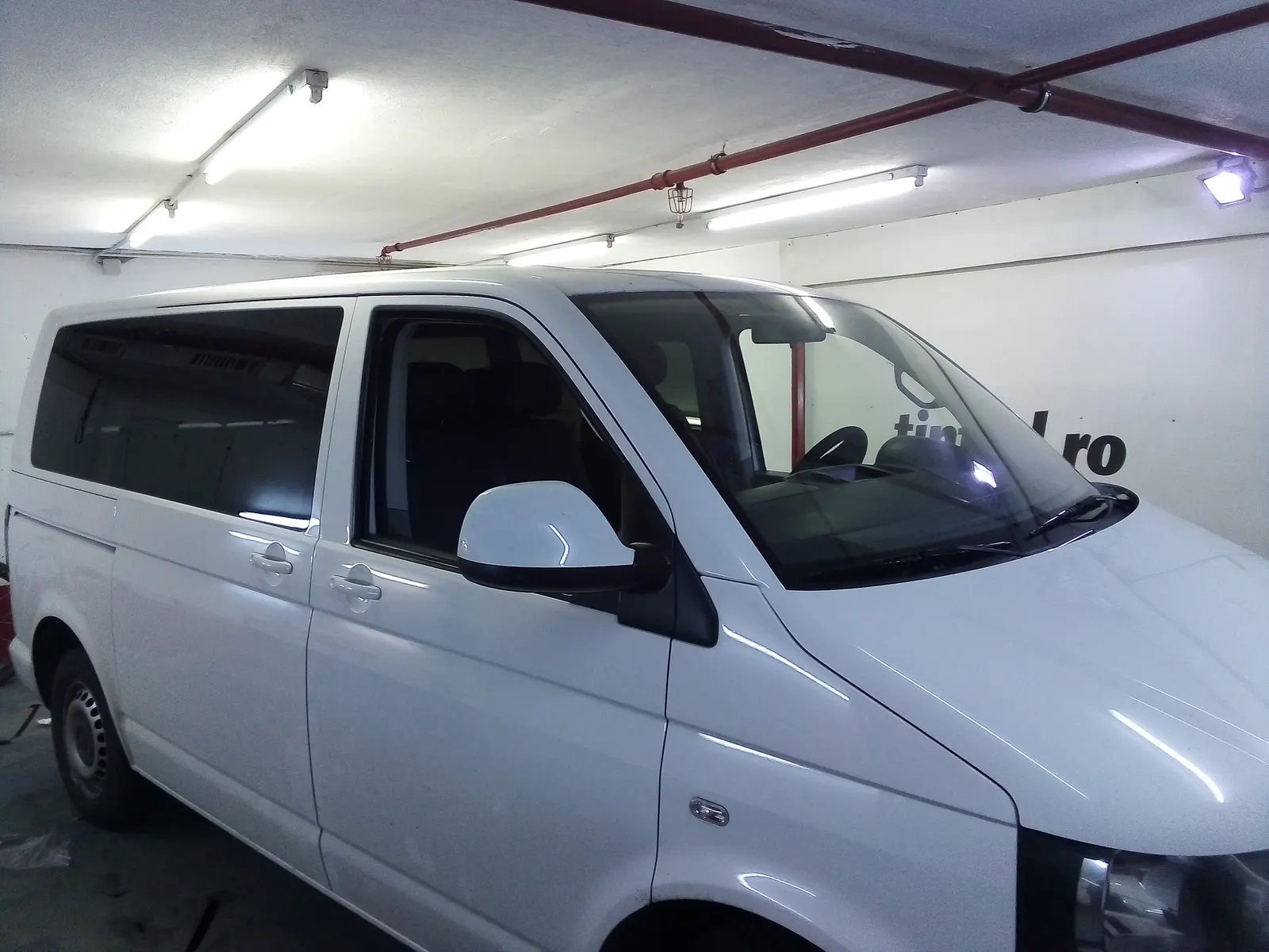 folie auto VW Transporter T5 alb LLumar ATR05 Tinted Bucuresti