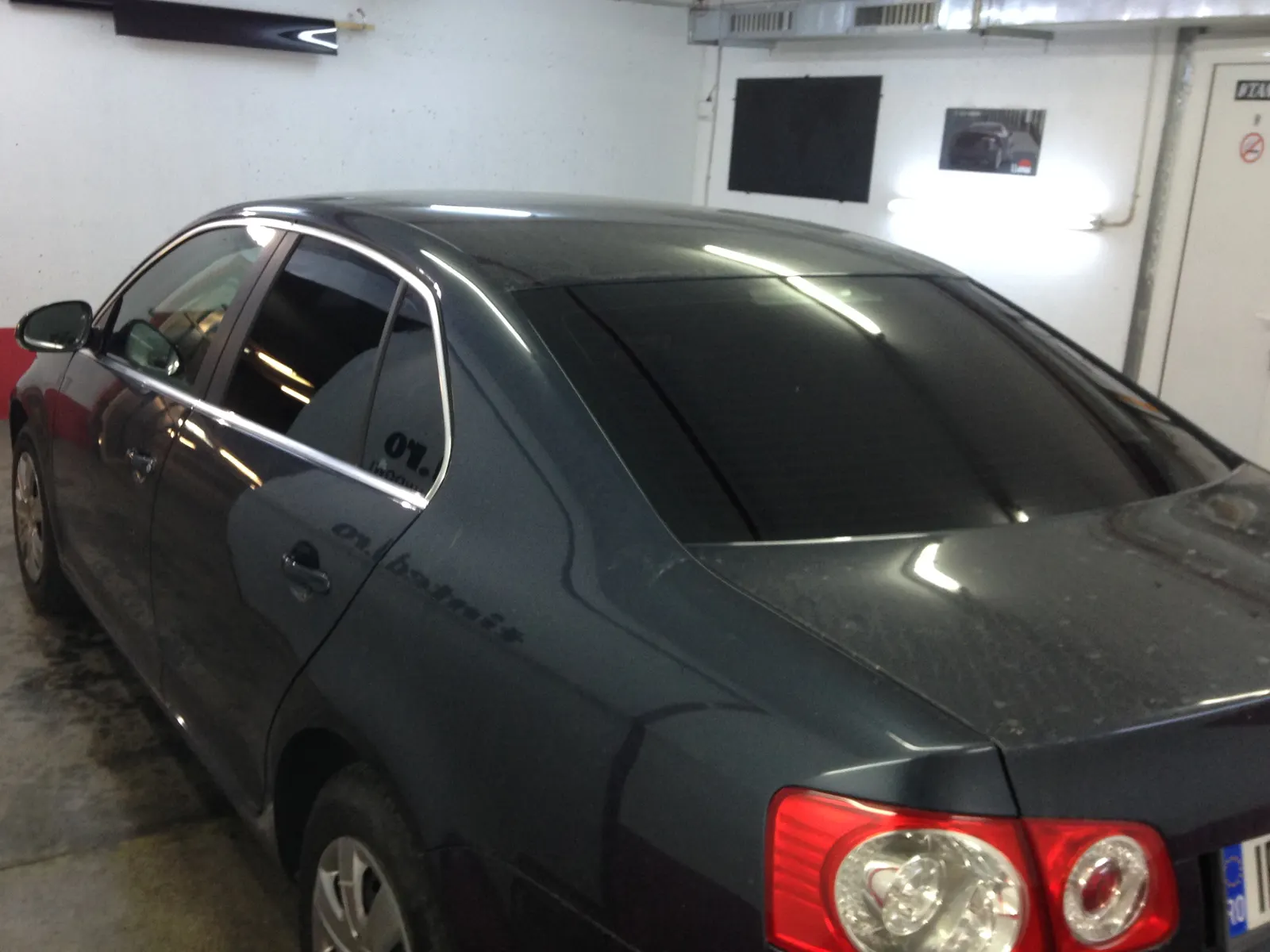 montaj folie auto Jetta 5 Blue Graphite Pearl Bucuresti