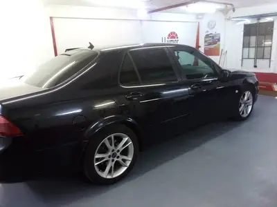 Saab 9-5 negru – geamuri fumurii ATR05